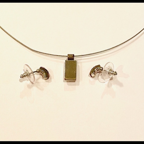 Express Earrings Necklace Set with Crystals - Picture 10 of 10